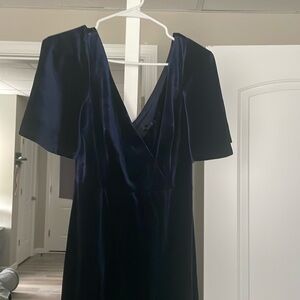 Ever-Pretty Women's Retro Evening Gown A Line V-Neck Wrap Velvet. Size 8.